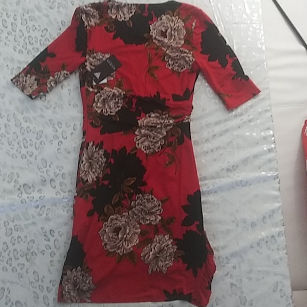 Dress - Picture 2 of 2